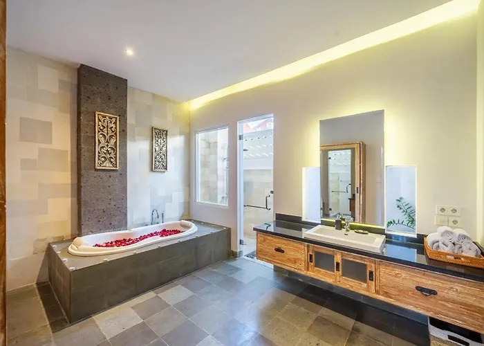 Nora, By Five Elements Villa